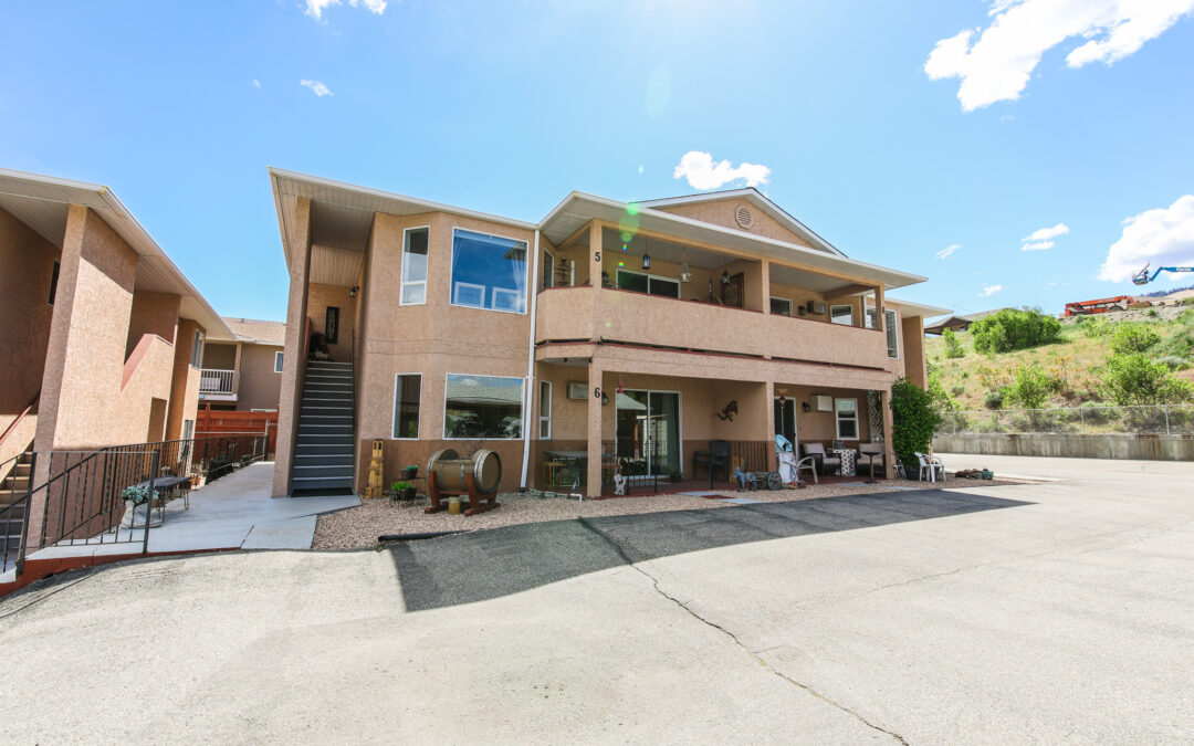 5-6816 89TH ST, Osoyoos CENTRALLY LOCATED AFFORDABLE INVESTMENT TOWNHOUSE!