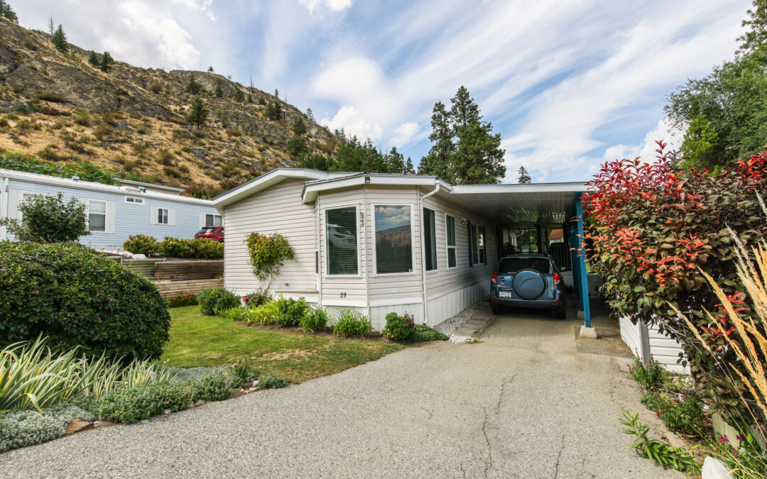 23-6822 Leighton Cres, Oliver DOUBLE WIDE MOBILE HOME FOR SALE